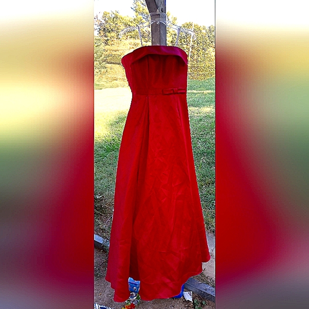 XSCAPE Formal Gown